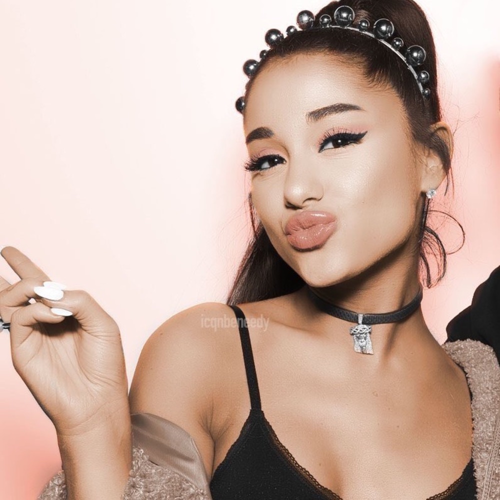 Meet your Posher, Isabelle